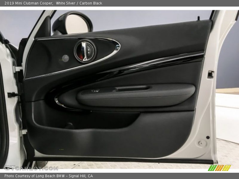 White Silver / Carbon Black 2019 Mini Clubman Cooper