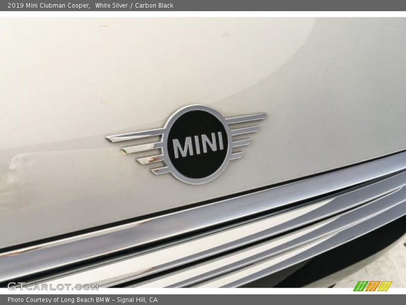 White Silver / Carbon Black 2019 Mini Clubman Cooper
