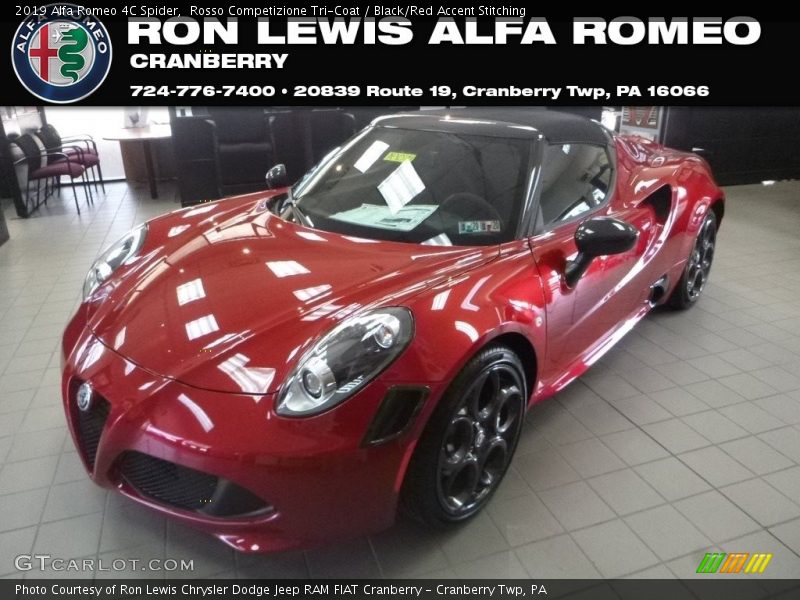 Rosso Competizione Tri-Coat / Black/Red Accent Stitching 2019 Alfa Romeo 4C Spider