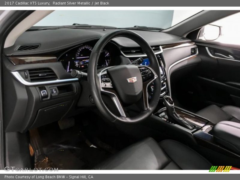 Radiant Silver Metallic / Jet Black 2017 Cadillac XTS Luxury
