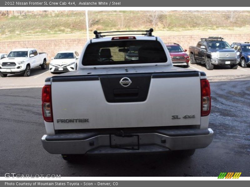 Avalanche White / Steel 2012 Nissan Frontier SL Crew Cab 4x4