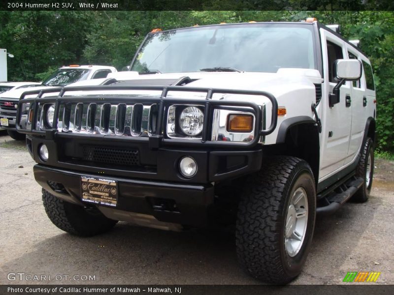 White / Wheat 2004 Hummer H2 SUV