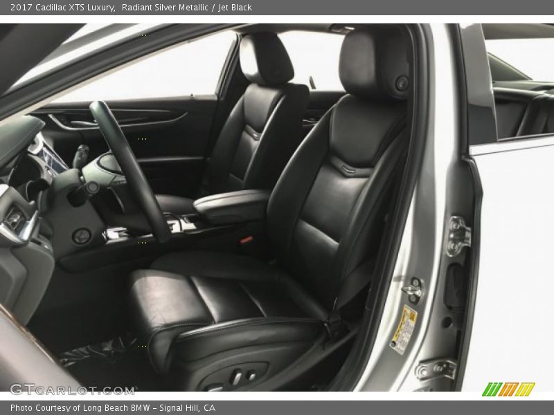 Radiant Silver Metallic / Jet Black 2017 Cadillac XTS Luxury