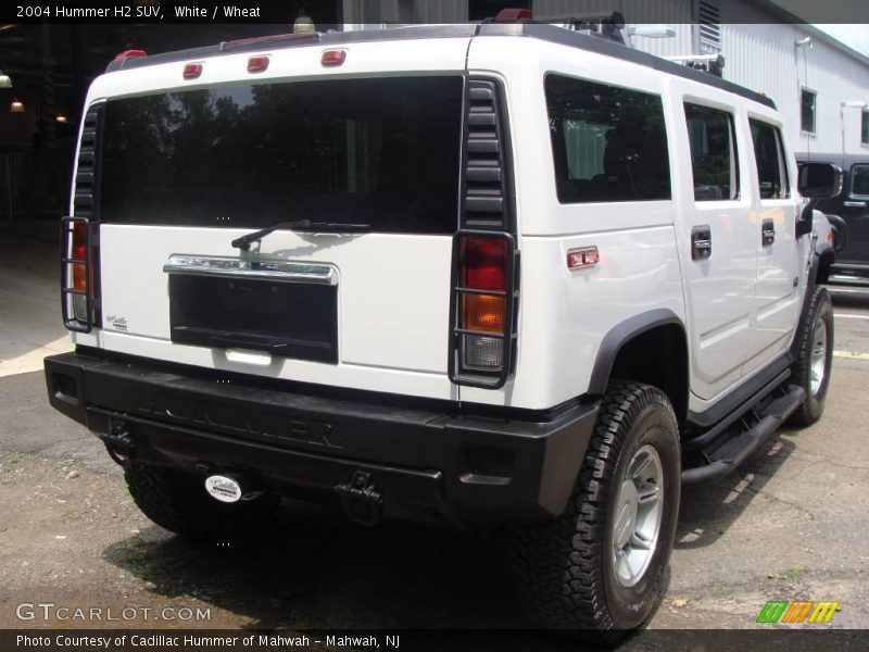 White / Wheat 2004 Hummer H2 SUV