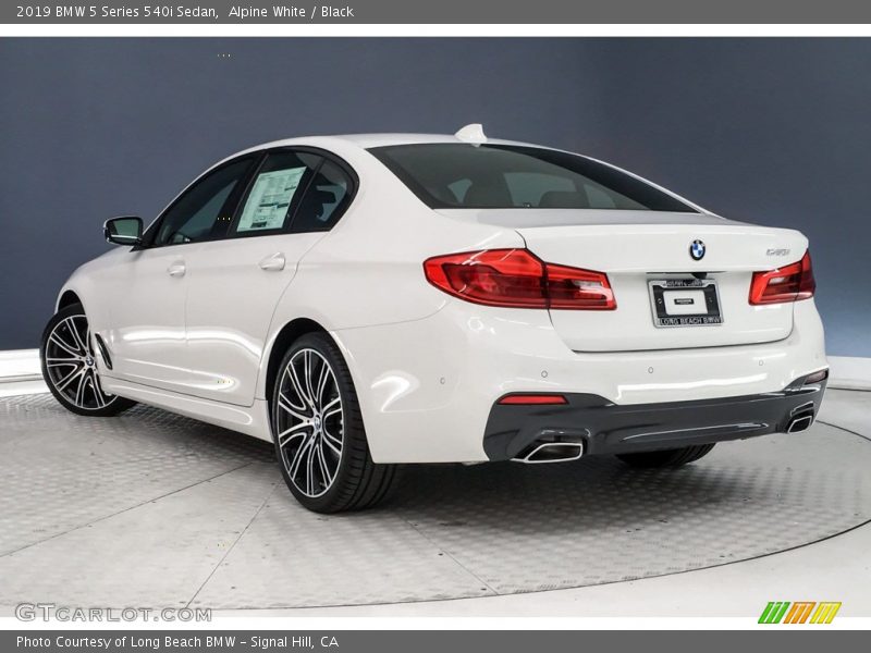 Alpine White / Black 2019 BMW 5 Series 540i Sedan