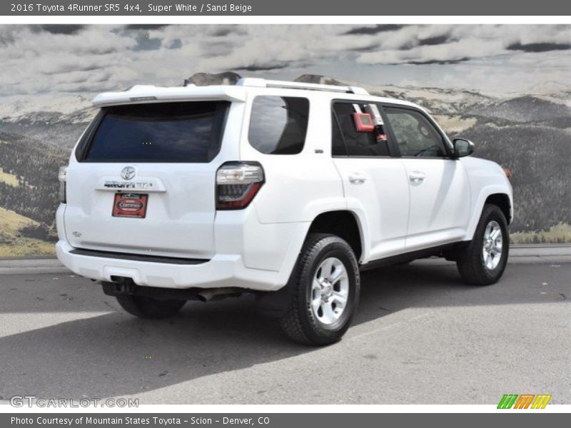 Super White / Sand Beige 2016 Toyota 4Runner SR5 4x4
