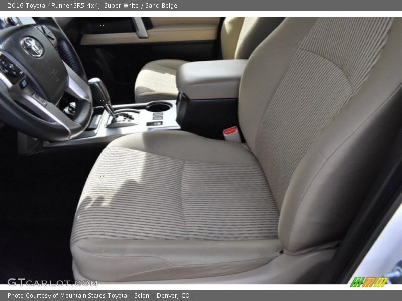 Super White / Sand Beige 2016 Toyota 4Runner SR5 4x4