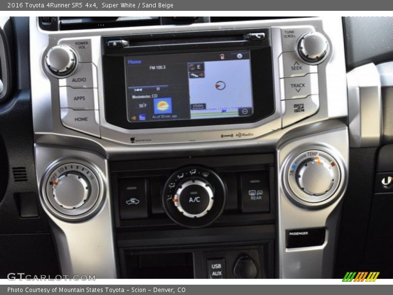 Super White / Sand Beige 2016 Toyota 4Runner SR5 4x4