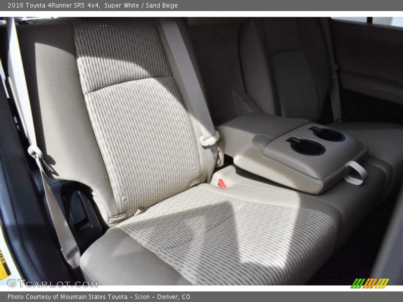 Super White / Sand Beige 2016 Toyota 4Runner SR5 4x4