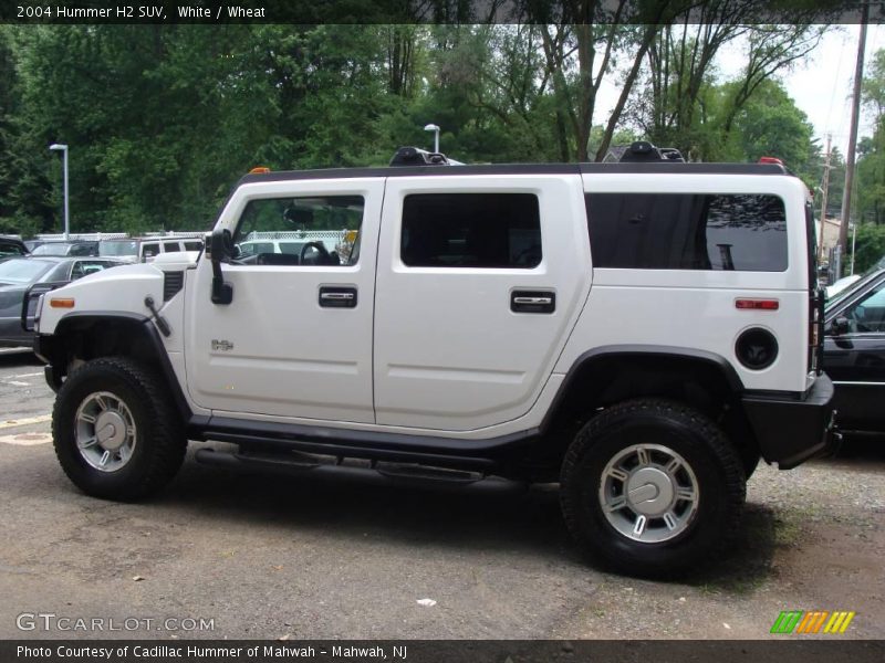 White / Wheat 2004 Hummer H2 SUV