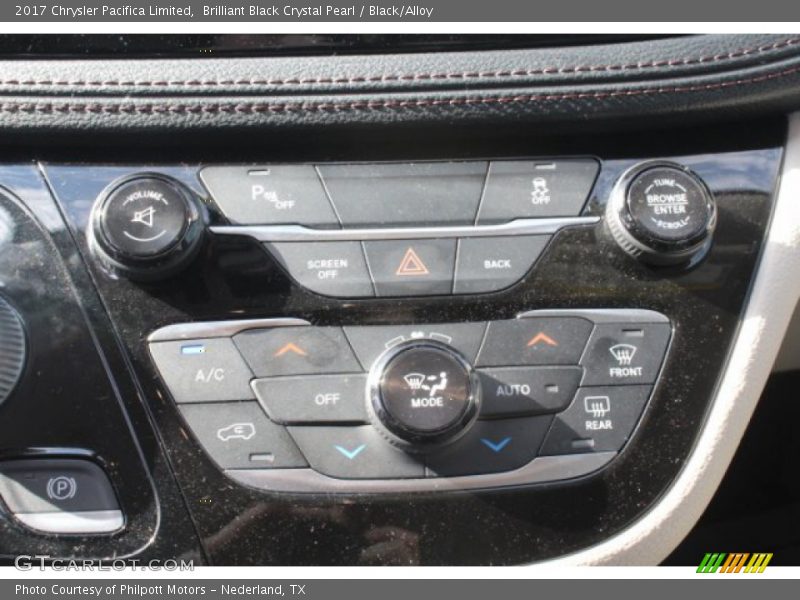 Brilliant Black Crystal Pearl / Black/Alloy 2017 Chrysler Pacifica Limited