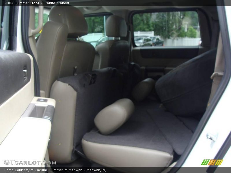 White / Wheat 2004 Hummer H2 SUV