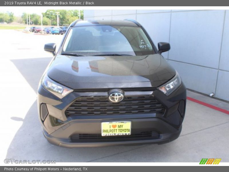 Midnight Black Metallic / Black 2019 Toyota RAV4 LE