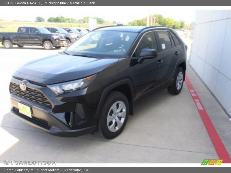 Midnight Black Metallic / Black 2019 Toyota RAV4 LE