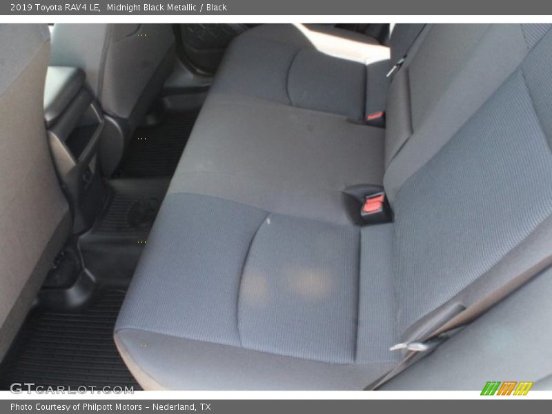 Midnight Black Metallic / Black 2019 Toyota RAV4 LE
