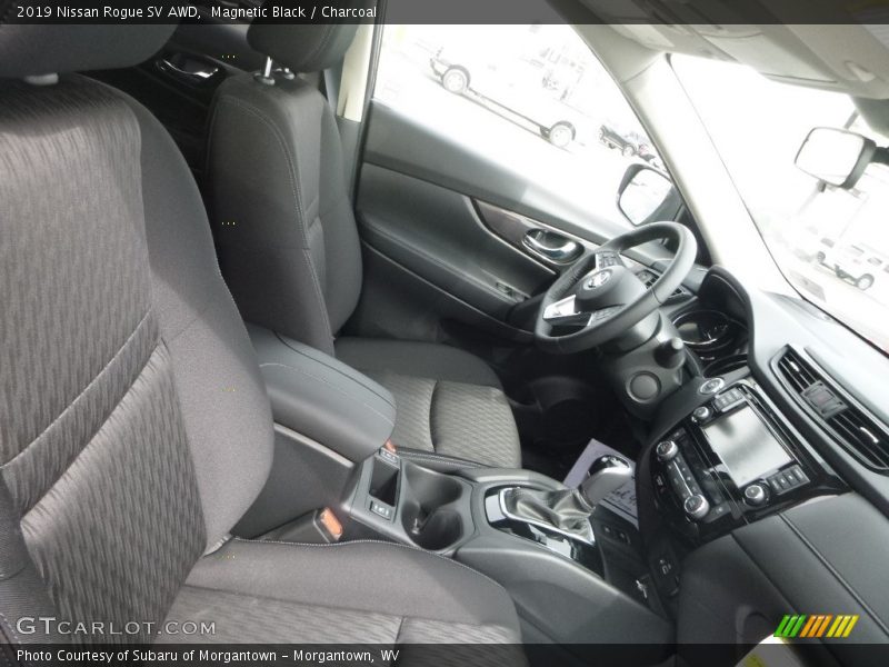 Magnetic Black / Charcoal 2019 Nissan Rogue SV AWD