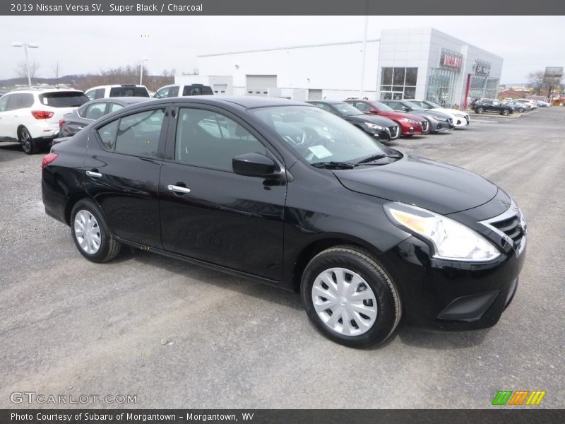Super Black / Charcoal 2019 Nissan Versa SV