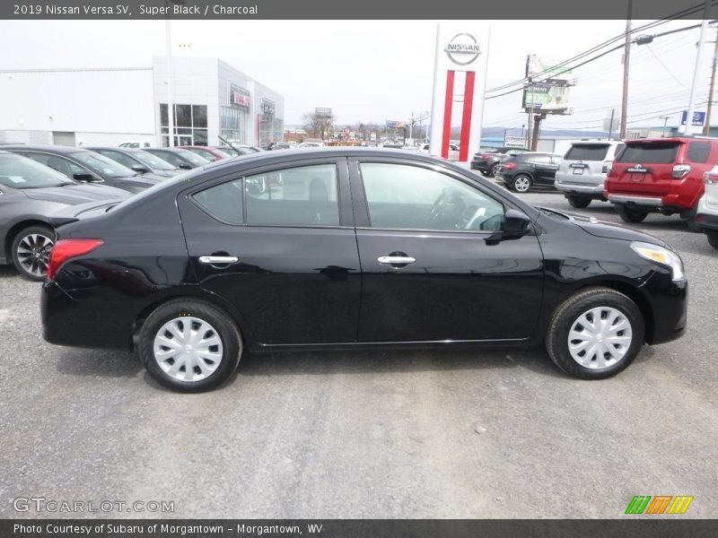 Super Black / Charcoal 2019 Nissan Versa SV