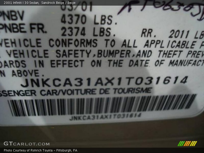 Sandrock Beige / Beige 2001 Infiniti I 30 Sedan