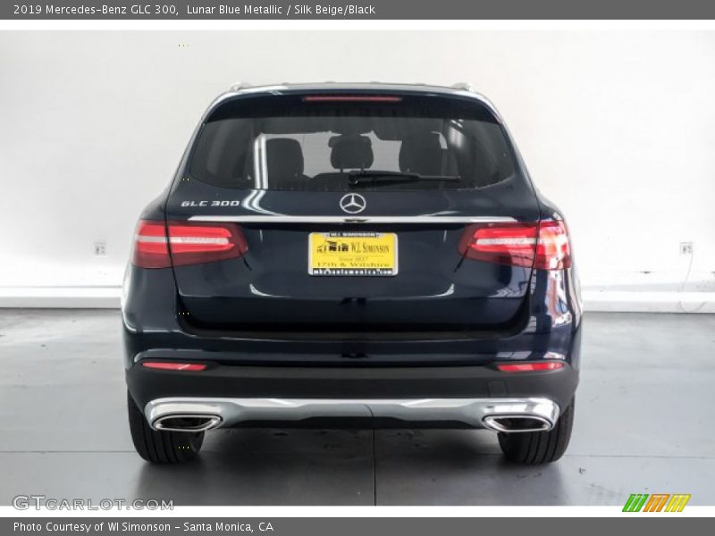 Lunar Blue Metallic / Silk Beige/Black 2019 Mercedes-Benz GLC 300