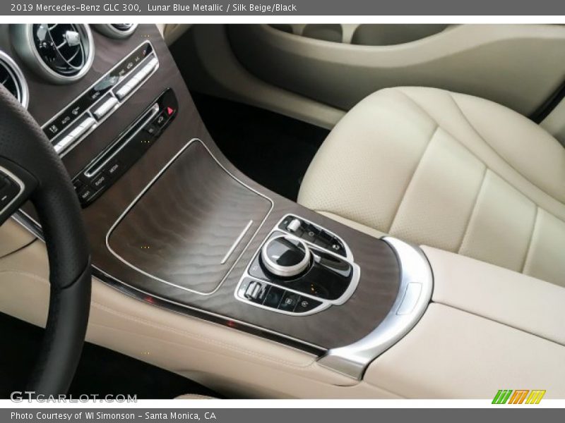 Lunar Blue Metallic / Silk Beige/Black 2019 Mercedes-Benz GLC 300