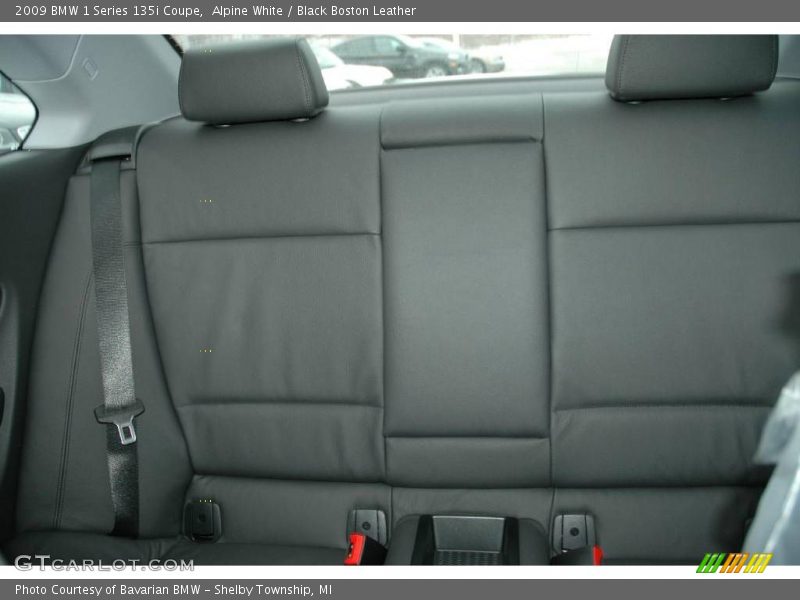 Alpine White / Black Boston Leather 2009 BMW 1 Series 135i Coupe