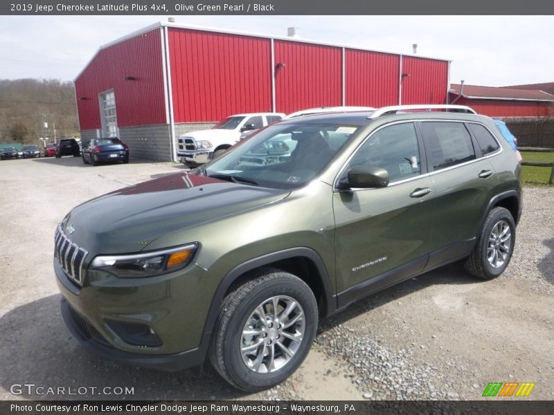 Olive Green Pearl / Black 2019 Jeep Cherokee Latitude Plus 4x4