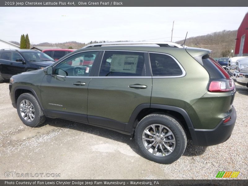 Olive Green Pearl / Black 2019 Jeep Cherokee Latitude Plus 4x4