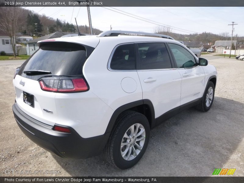 Bright White / Black 2019 Jeep Cherokee Latitude 4x4
