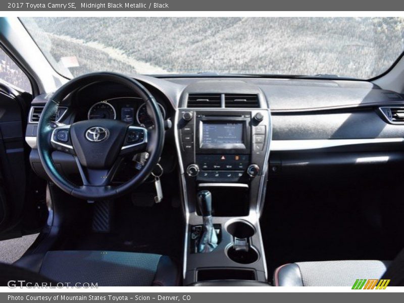 Midnight Black Metallic / Black 2017 Toyota Camry SE