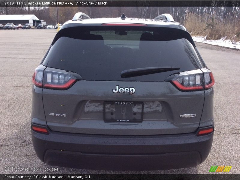 Sting-Gray / Black 2019 Jeep Cherokee Latitude Plus 4x4