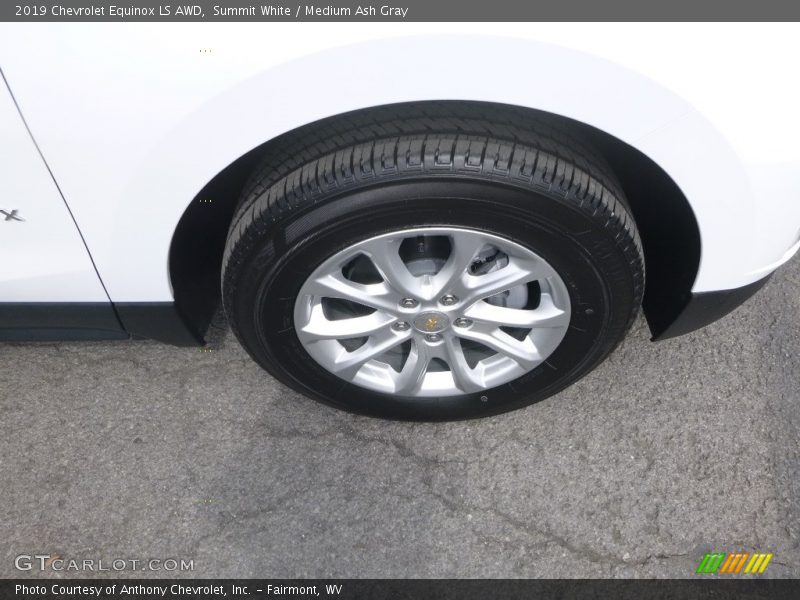 Summit White / Medium Ash Gray 2019 Chevrolet Equinox LS AWD