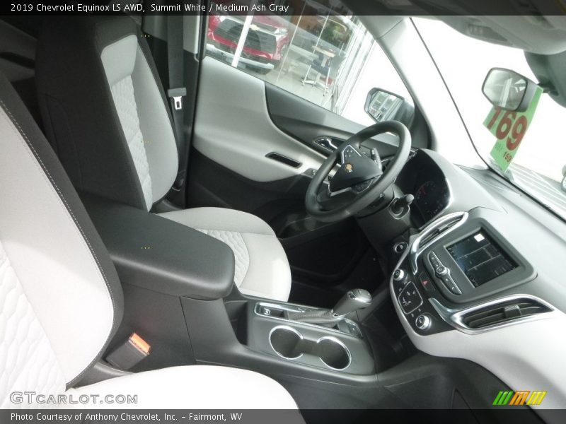 Summit White / Medium Ash Gray 2019 Chevrolet Equinox LS AWD
