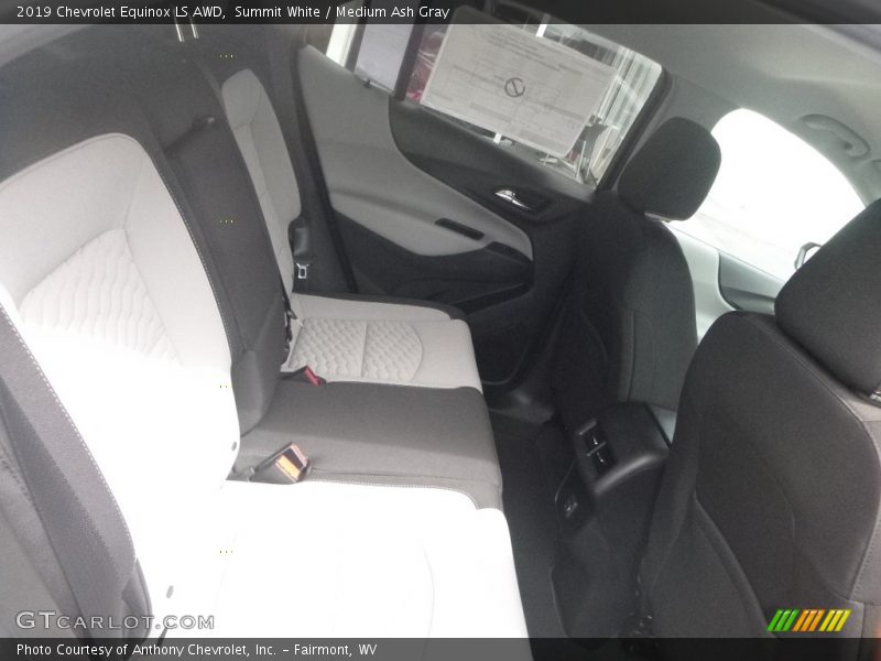 Summit White / Medium Ash Gray 2019 Chevrolet Equinox LS AWD