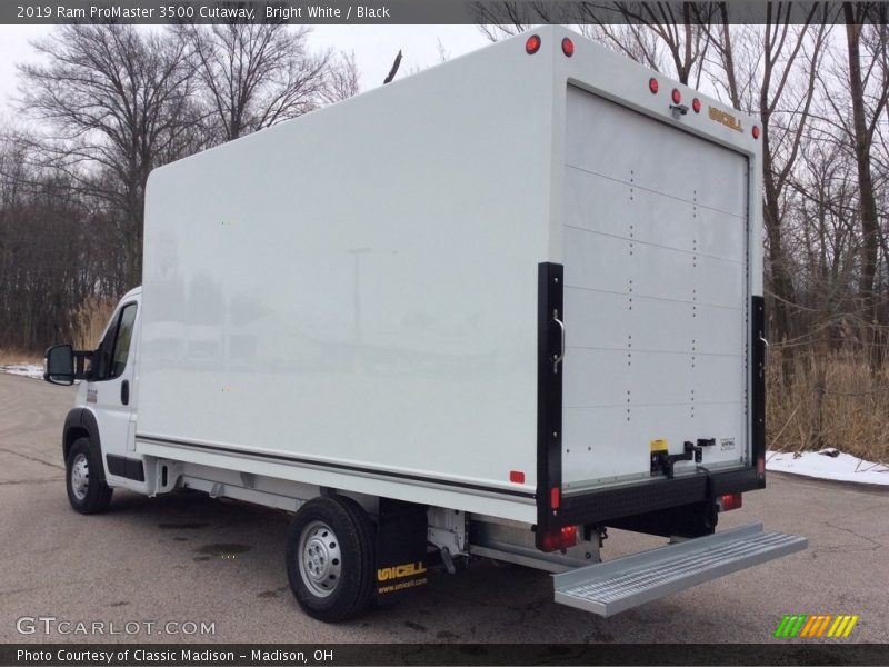 Bright White / Black 2019 Ram ProMaster 3500 Cutaway