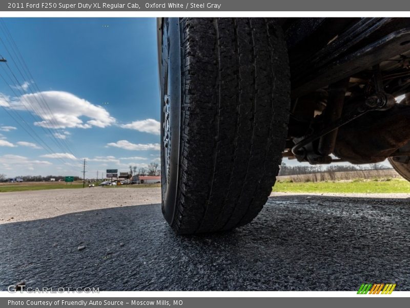 Oxford White / Steel Gray 2011 Ford F250 Super Duty XL Regular Cab