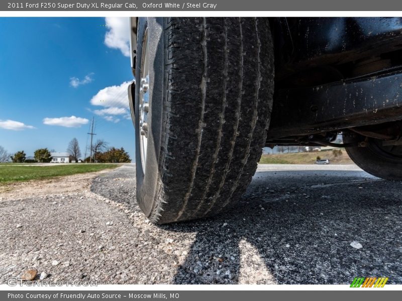 Oxford White / Steel Gray 2011 Ford F250 Super Duty XL Regular Cab