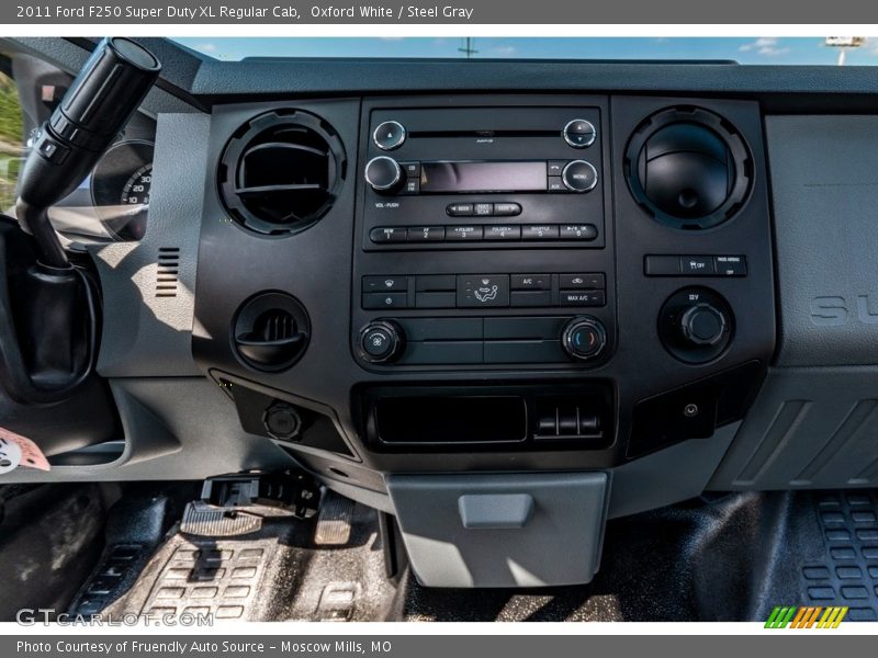 Oxford White / Steel Gray 2011 Ford F250 Super Duty XL Regular Cab
