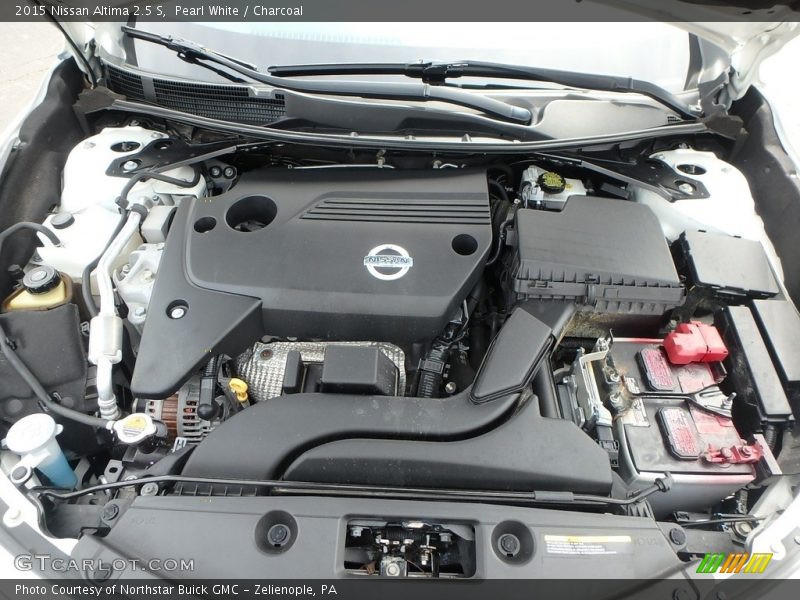 Pearl White / Charcoal 2015 Nissan Altima 2.5 S