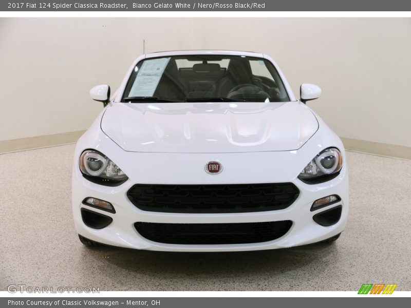 Bianco Gelato White / Nero/Rosso Black/Red 2017 Fiat 124 Spider Classica Roadster