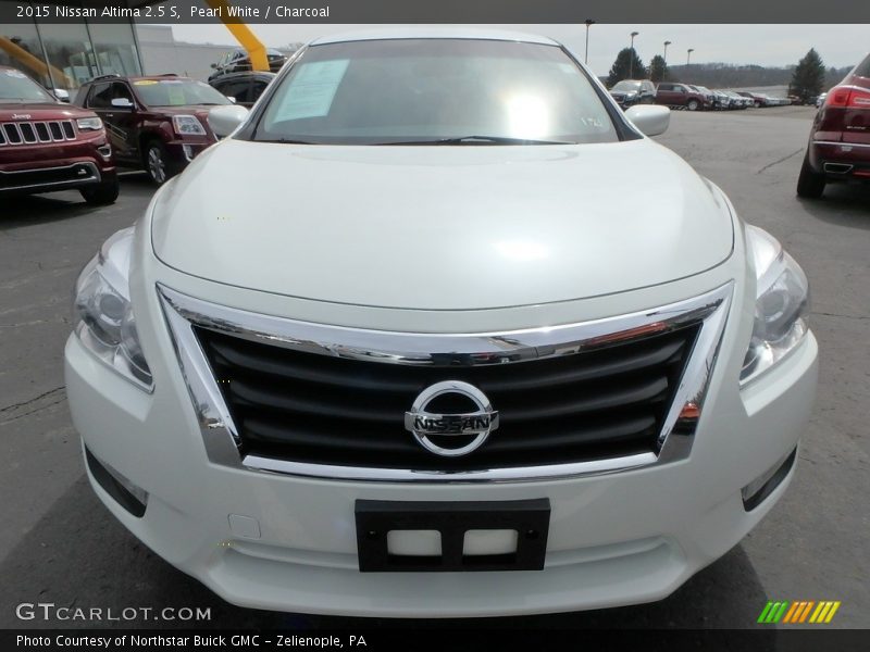 Pearl White / Charcoal 2015 Nissan Altima 2.5 S