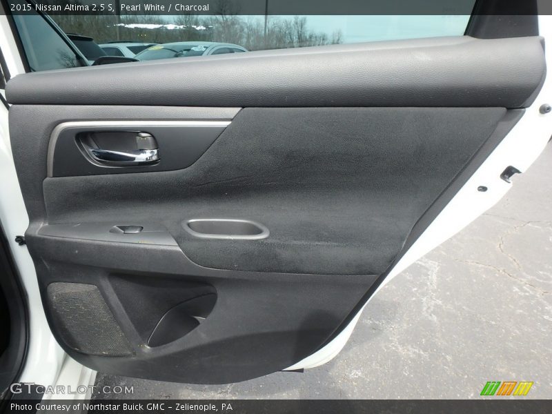 Pearl White / Charcoal 2015 Nissan Altima 2.5 S