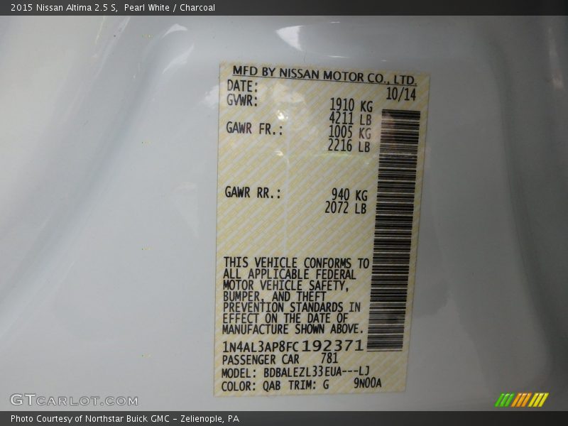Pearl White / Charcoal 2015 Nissan Altima 2.5 S