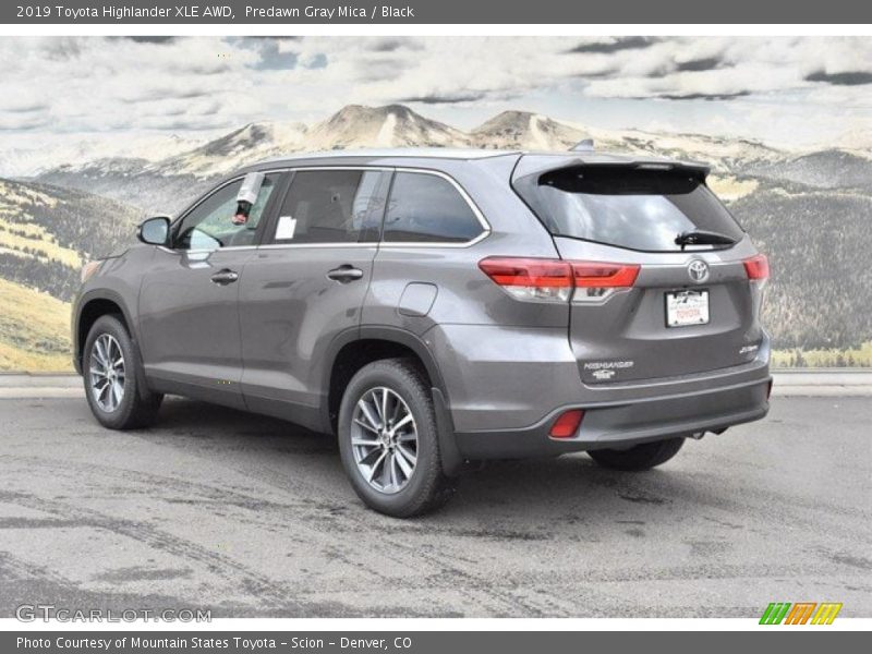 Predawn Gray Mica / Black 2019 Toyota Highlander XLE AWD