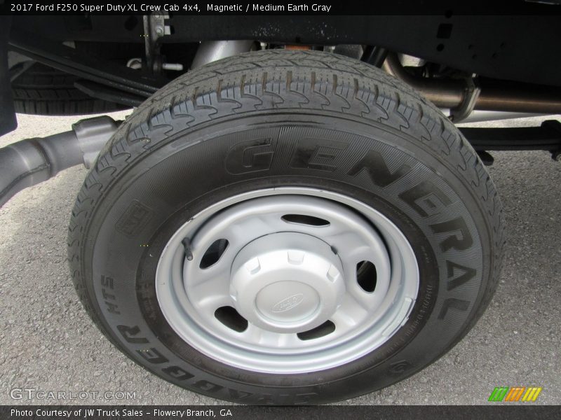 Magnetic / Medium Earth Gray 2017 Ford F250 Super Duty XL Crew Cab 4x4