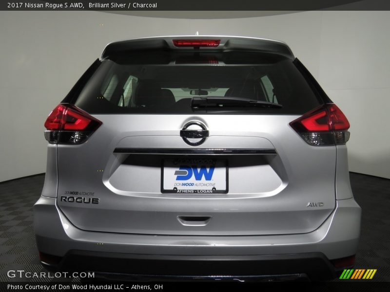 Brilliant Silver / Charcoal 2017 Nissan Rogue S AWD
