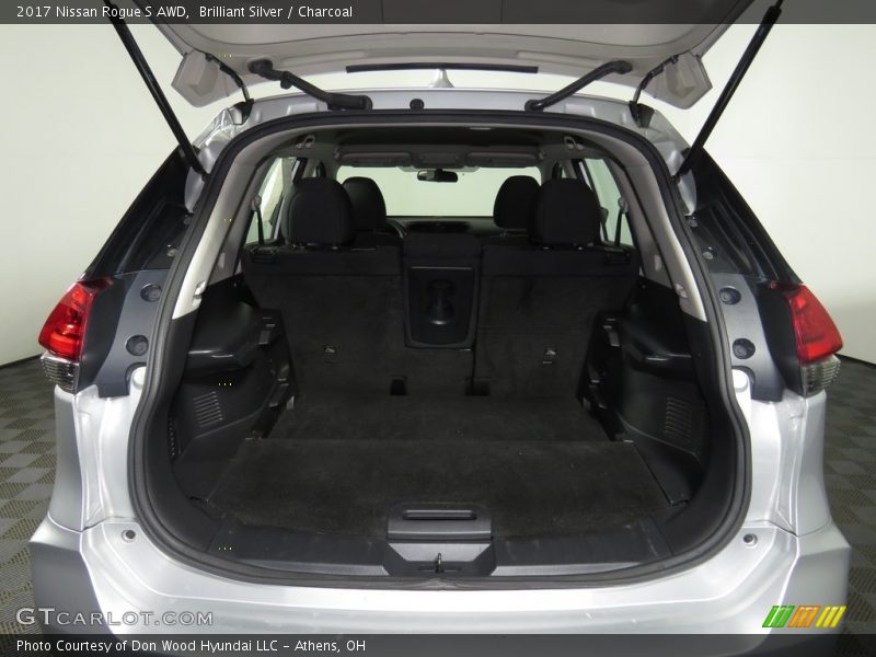 Brilliant Silver / Charcoal 2017 Nissan Rogue S AWD