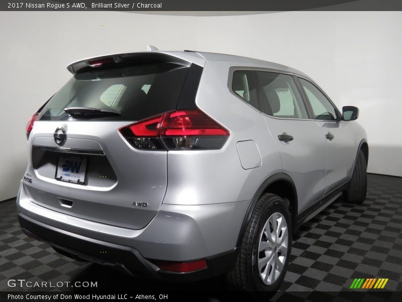 Brilliant Silver / Charcoal 2017 Nissan Rogue S AWD