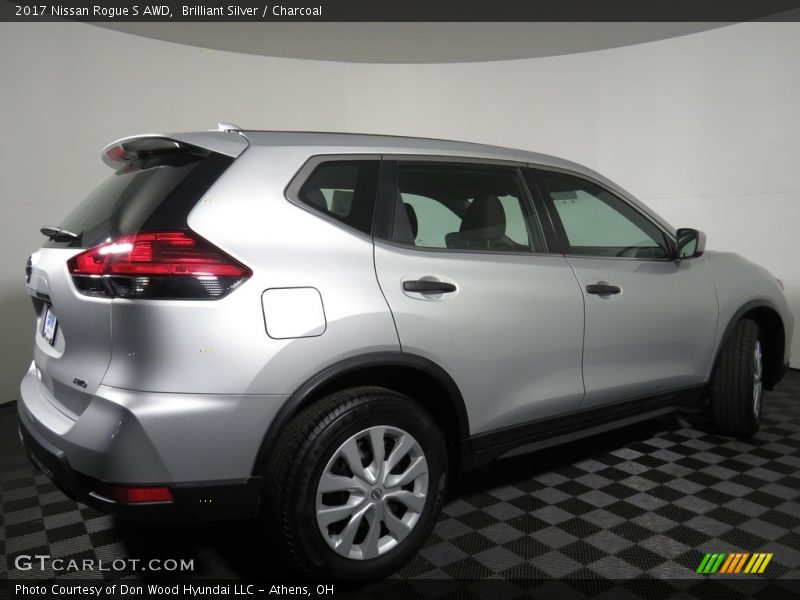 Brilliant Silver / Charcoal 2017 Nissan Rogue S AWD
