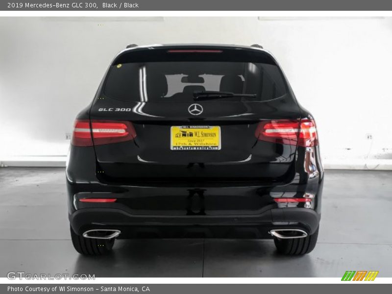 Black / Black 2019 Mercedes-Benz GLC 300